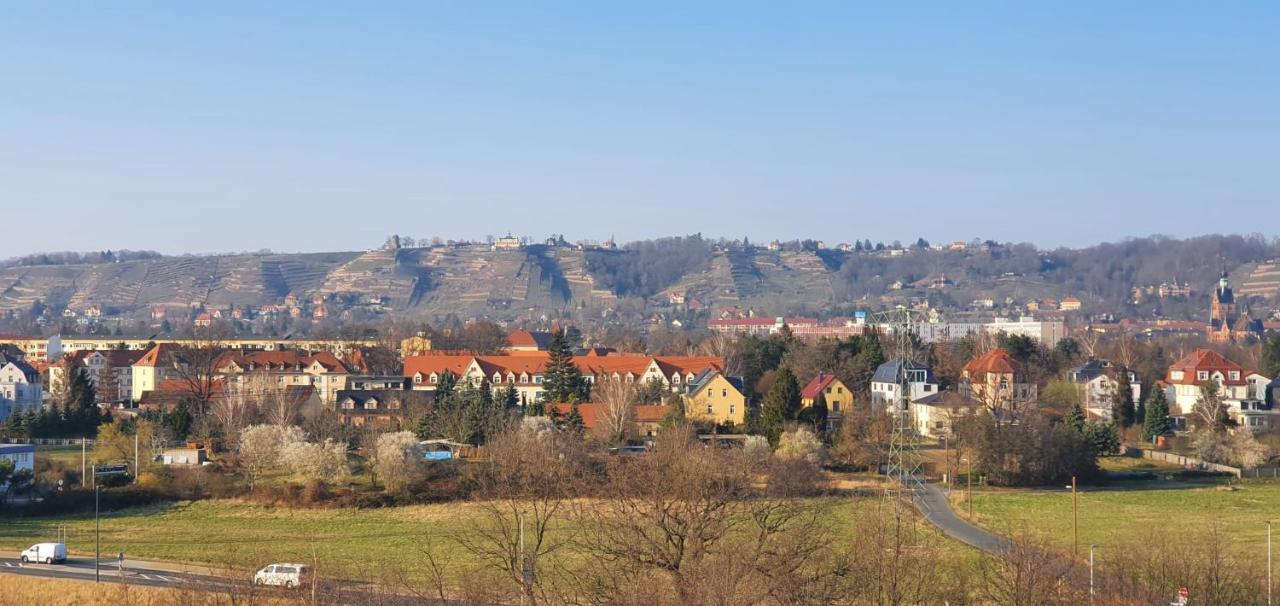 Ferienwohnung Am Elberadweg Dresda Esterno foto
