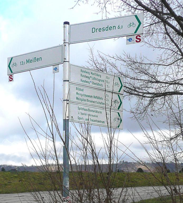 Ferienwohnung Am Elberadweg Dresda Esterno foto